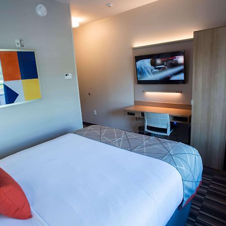 Microtel Inn & Suites By Wyndham Amsterdam Ny Exterior photo