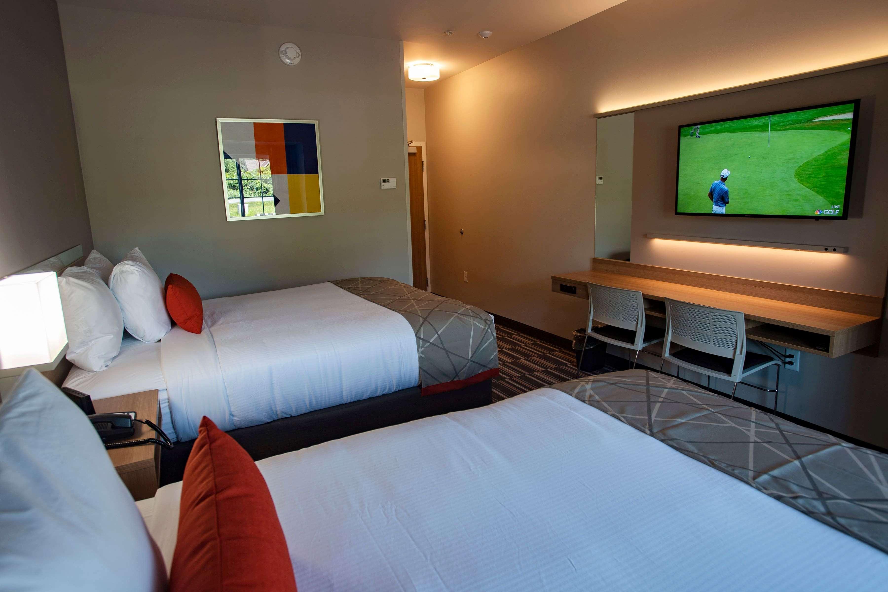 Microtel Inn & Suites By Wyndham Amsterdam Ny Exterior photo